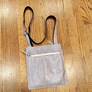 Cristian Genuine Leather Lizard-Embossed Crossbody Bag – Made in Italy